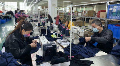 中小企业抱团上云 1小时学机胜过3年人工，爆款业务就这么简单